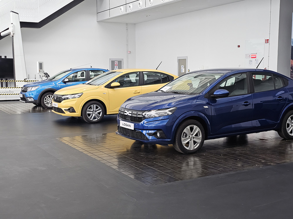 Mașina națională a românilor, Dacia Logan, se pregătește de un sfârșit glorios. „Se lucrează la noua generație Sandero, pentru Logan nu s-a luat o decizie”