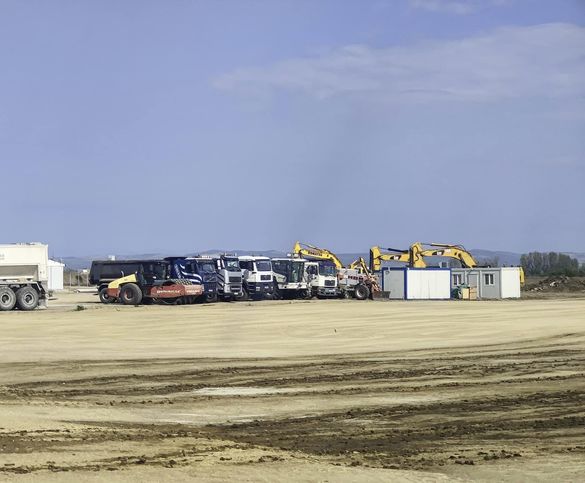 VIDEO Autostrada A7 - Constructorii turci au adus peste 150 muncitori pentru a lansa un nou tronson de autostradă în România. Unde au ajuns astăzi cu lucrarea