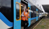 EXCLUSIV FOTO Cum arată primul tren electric chinezesc de mare viteză care va circula prin România cu 160 km/h. Probe în gara Predeal 