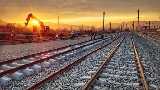 FOTO CFR a făcut probe pentru circulația trenurilor cu viteza de 176 km/h pe o cale ferată modernizată Sighișoara – Teiuș – Coșlariu