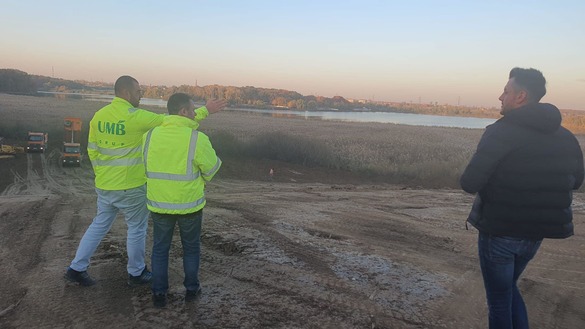 FOTO Umbrărescu a intrat cu lucrările la Autostrada Bucureștiului în zona protejată