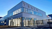 Tesla majorează salariile angajaților de la fabrica din Germania