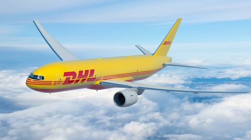 FOTO Un avion cargo DHL s-a prăbușit lângă aeroportul din Vilnius, într-o zonă rezidențială. O persoană a murit