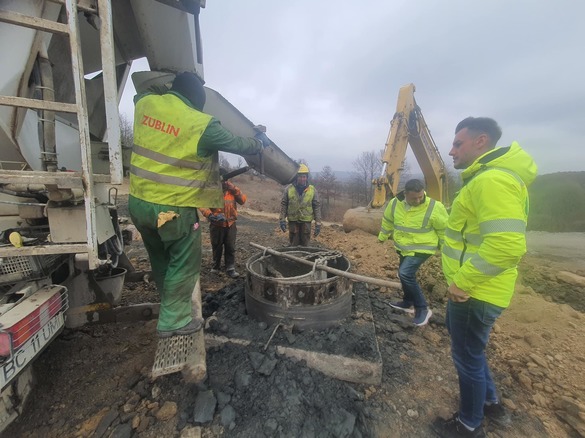 FOTO&VIDEO Constructorii români au primit ajutor din Bosnia și lansează lucrările la marile „tuneluri pentru urși” de pe autostradă