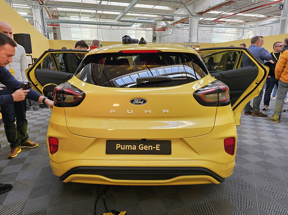 VIDEO&FOTO Premieră mondială la Craiova: noul Ford Puma electric. Preț special în România, care dă peste cap concurența în segmentul electric