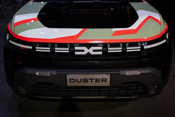 VIDEO & FOTO Surpriza Dacia: Duster 3, într-o ediție specială Dakar