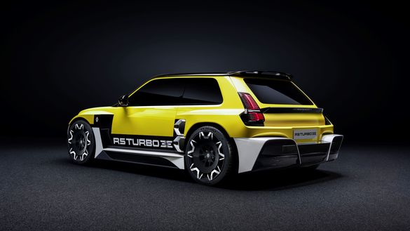 VIDEO & FOTO Renault 5 va „reînvia” încă un nume legendar, Turbo 3E, cu motor de 500 CP