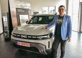 Dacia a atins un număr record de clienți online. Procesul de achiziție, integral pe smartphone: test în realitate virtuală și plată online inclusiv cu finanțare