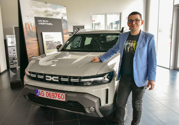 Dacia a atins un număr record de clienți online. Procesul de achiziție, integral pe smartphone: test în realitate virtuală și plată online inclusiv cu finanțare