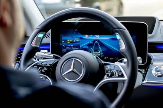 FOTO Mercedes crește oficial viteza cu care rulează mașinile autonome de Nivel 3