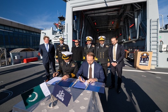 FOTO Navă livrată marinei pakistaneze, cu contribuția Șantierului Naval Galați