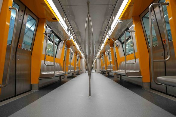 FOTO Un nou tren de metrou Alstom a ajuns în depoul Metrorex. 