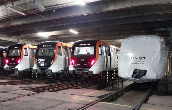 FOTO Un nou tren de metrou Alstom a ajuns în depoul Metrorex. 