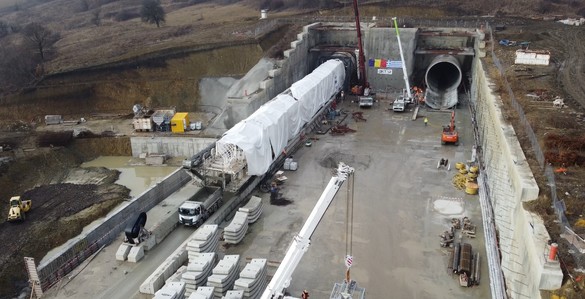 FOTO AKTOR a început forajul la al 4-lea tunel pe secțiunea Apața-Cața a tronsonului de cale ferată Brașov-Sighișoara