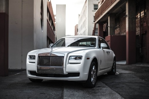 Rolls-Royce spune că superbogații alimentează o creștere a cererii pentru modele la comandă