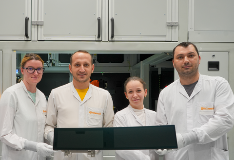 FOTO Megafabrica Automotive a Continental din Timișoara a produs afișajul de bord multidisplay numărul 1.000.000