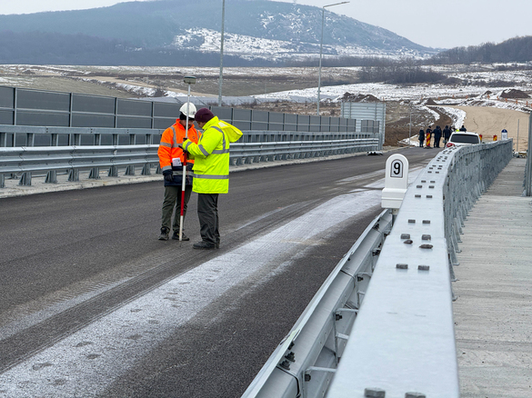 FOTO Imagini spectaculoase de la testele de rezistență la viaductul din Băile Felix 