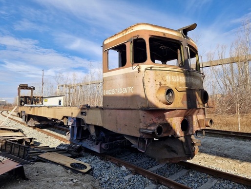 FOTO Softronic modernizează locomotive CFR Călători. Cum arătau și cum arată acum