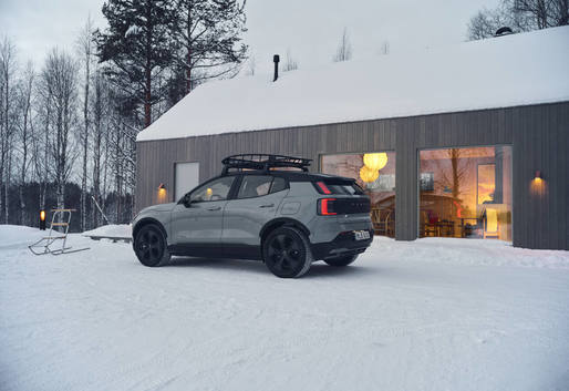 FOTO & VIDEO Volvo lansează prima versiune Cross Country a unui model electric, cu două motoare și tracțiune 4x4