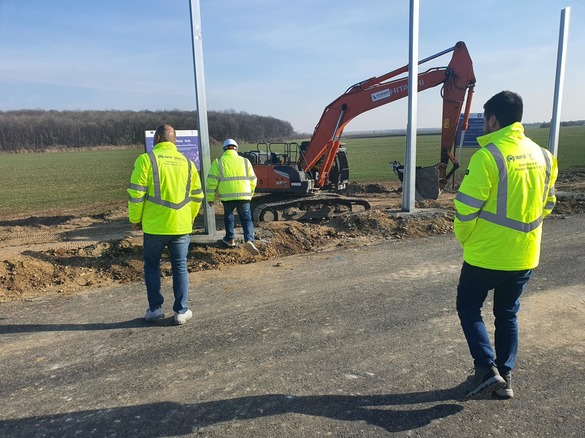 VIDEO&FOTO Constructorii turci au adus pe Autostrada A7 peste 600 de muncitori. Unde au ajuns astăzi cu lucrarea