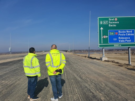 VIDEO&FOTO Constructorii turci au adus pe Autostrada A7 peste 600 de muncitori. Unde au ajuns astăzi cu lucrarea