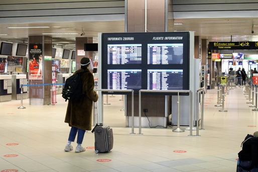 FOTO Noi porți de securitate montate la aeroportul Otopeni. Depistează tot în doar 2 secunde, cu agenți SRI