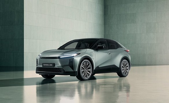 FOTO Toyota a lansat versiunea electrică a lui C-HR în Europa