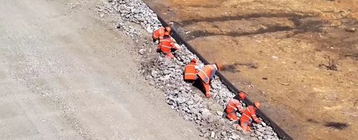 VIDEO&FOTO Umbrărescu a adus peste 350 de muncitori pe Autostrada Transilvania. Anterior, explozie controlată spectaculoasă după ce a declanșat "Operațiunea Monstrul" 