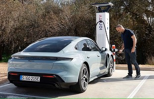 Falimentul Northvolt a lăsat Porsche fără baterii. Lansările mai multor modele electrice au fost amânate