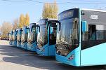 FOTO ANUNȚ STB - Afișajul electronic din mașini a căzut parțial. Cartoane scrise cu pixul și puse în parbriz 