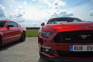  Trump reduce temporar taxele la producătorii de automobile