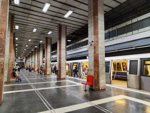 Achiziția a 12 trenuri de metrou pentru Magistrala „Gara de Nord-Străulești”, pe agenda ședinței de guvern. Valoarea contractului: 200 de milioane de euro