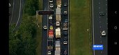 FOTO Haos pe una dintre cele mai aglomerate autostrăzi din Australia: peste 300 de mașini s-au ales cu cauciucurile deteriorate, după ce 750 de kilograme de resturi metalice ascuțite au căzut dintr-un camion