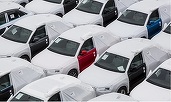 O nouă lună de scădere drastică a pieței auto în așteptarea Programului Rabla. Vânzările de mașini electrice s-au prăbușit 