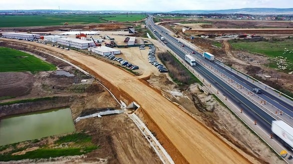 VIDEO&FOTO Umbrărescu - 24 ore din 24 pe Autostrada Ford cu peste 700 de muncitori. Când va termina lucrarea