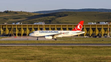 Crește frecvența zborurilor directe spre Istanbul din Cluj-Napoca