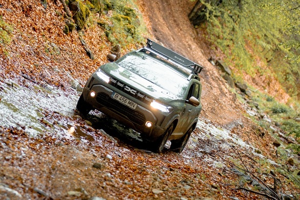 FOTO Piloții Dacia Sandriders din Raliul Dakar au făcut off-road pe Transalpina