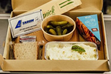 ULTIMA ORĂ Activitatea furnizorului de catering al TAROM, suspendată. Compania aeriană a activat rezerva