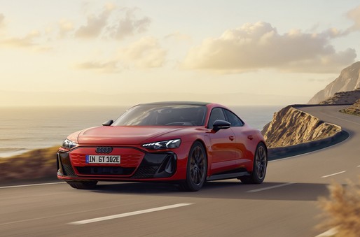 FOTO Audi lansează o versiune mai ieftină cu 20.000 de euro a modelului electric e-tron GT