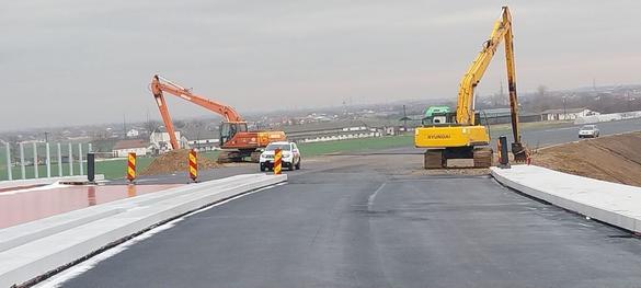 VIDEO&FOTO Umbrărescu avansează cu peste 400 muncitori la Autostrada Transilvania