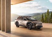 FOTO Toyota lansează un nou SUV electric, cu peste 500 km autonomie