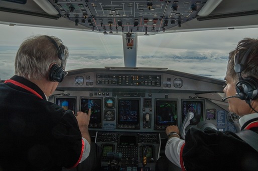 Un avion cu 200 de pasageri la bord a zburat 10 minute fără pilot, după un incident „brusc și sever” deasupra Europei
