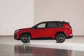 VIDEO & FOTO Toyota a prezentat în premieră noua generație RAV4