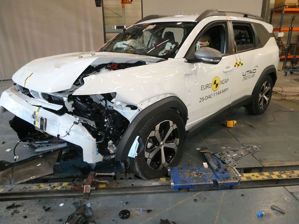 ULTIMA ORĂ VIDEO Dacia Bigster, testat de EuroNCAP. Juriul nu s-a abținut de la comentarii referitoare la reputația mărcii