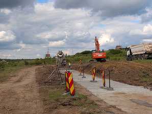 VIDEO&FOTO Erbașu a adus 350 de muncitori pe tronsonul abandonat de Bechtel și neatins 12 ani