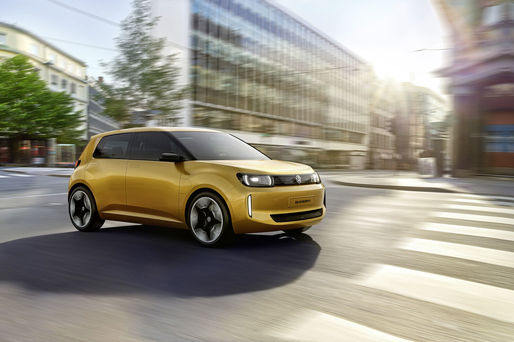 FOTO VW a reușit să reducă la 20.000 de euro cea mai mică mașină electrică cu o strategie nouă. „N-am lăsat nicio piatră neîntoarsă!”