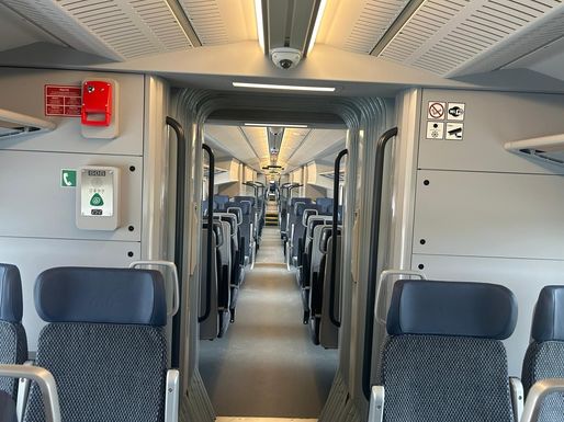 FOTO Primul tren produs de polonezi pentru România