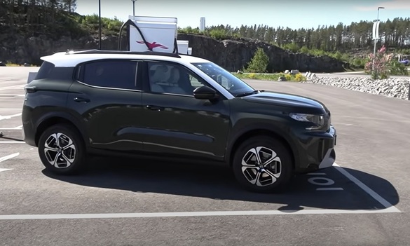 VIDEO&FOTO Un Citroen e-C3 Aircross a avut nevoie de 12 încărcări pentru a parcurge 1.000 km