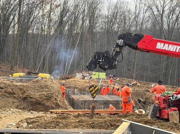 FOTO&VIDEO „Tunelurile pentru urși”, în linie dreaptă