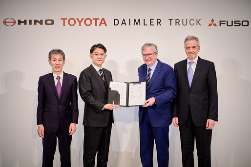 Daimler Truck și Toyota devin parteneri egali într-o nouă companie de camioane ce va fi listată pe bursă